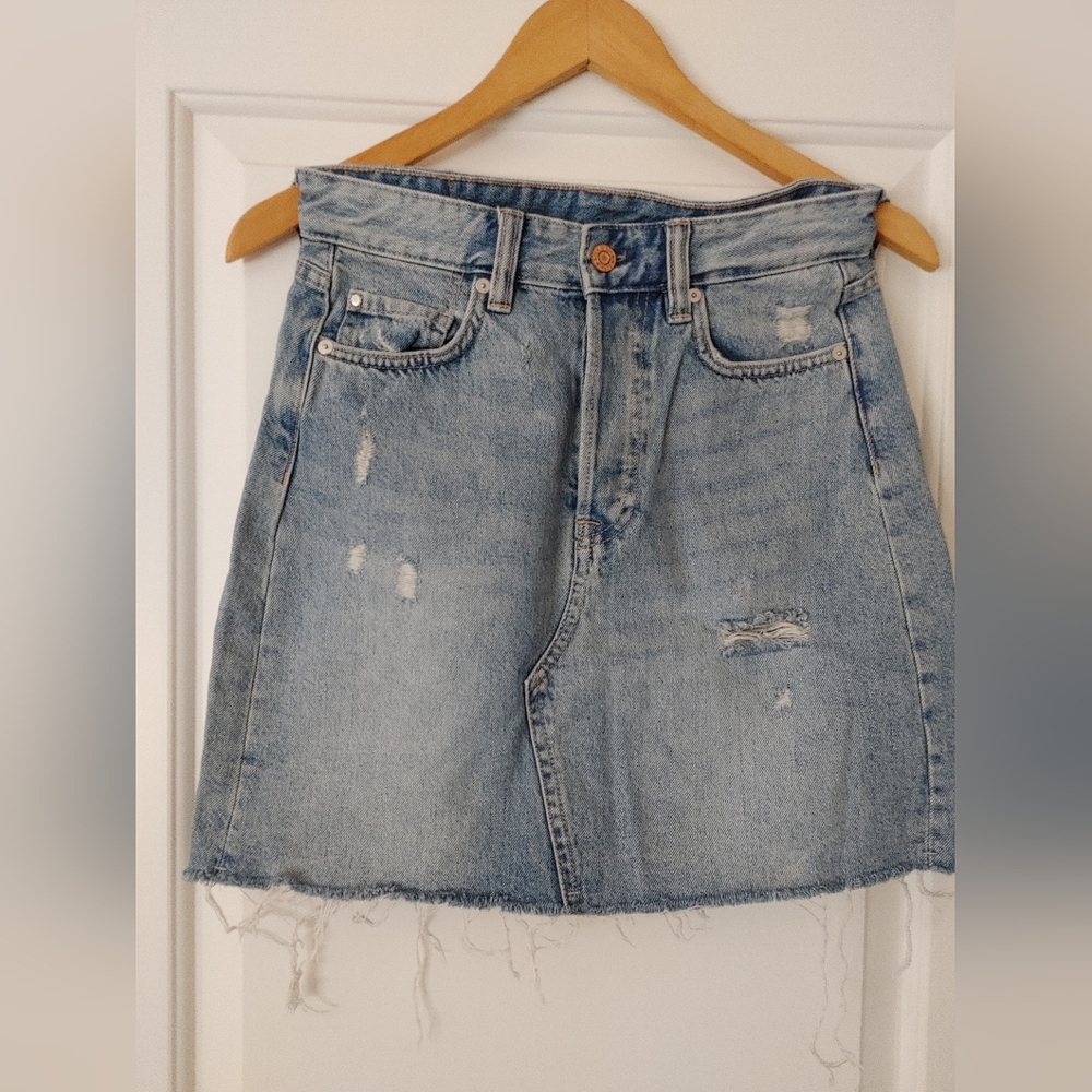&Denim Distressed Jean Skirt ~ Size 6